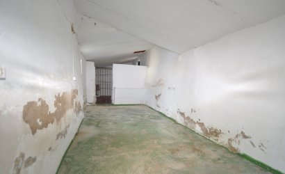 Reventa - Villa -
Fortuna - Inland