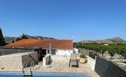 Herverkoop - Villa -
Villena - Inland