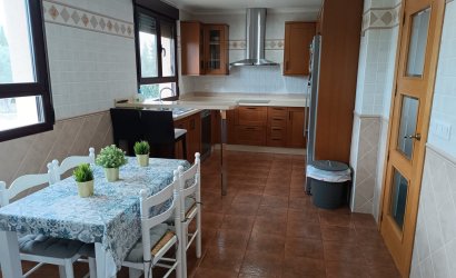 Reventa - Villa -
Yecla - Inland