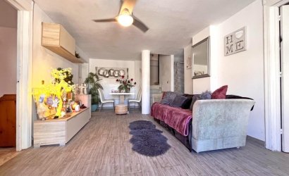 Herverkoop - Villa -
La Zenia - Costa Blanca