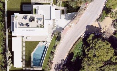 Obra nueva - Villa -
Marbella - Cascada De Camojan