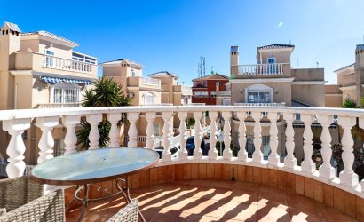 Herverkoop - Villa -
Orihuela Costa - Los Almendros-la Florida