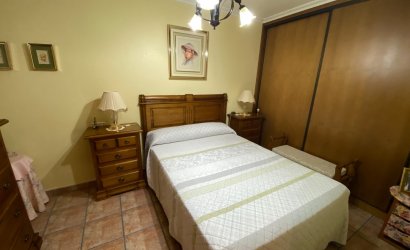 Reventa - Adosado -
Sax