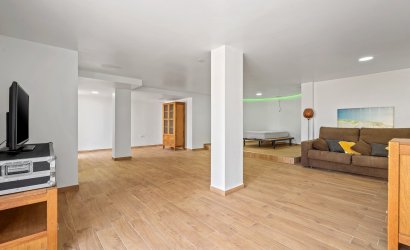 Revente - Villa -
Orihuela Costa - Costa Blanca