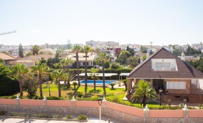 Revente - Apartment -
Torrevieja - La Mata