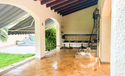 Resale - Villa -
Orihuela Costa - Punta Prima
