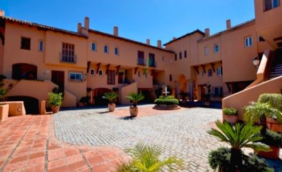 Herverkoop - Apartment -
Marbella - Nueva Andalucía