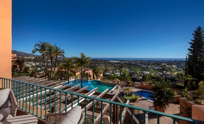 Herverkoop - Apartment -
Marbella - Nueva Andalucía