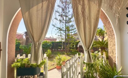 Resale - Villa -
Torrevieja - Torreblanca