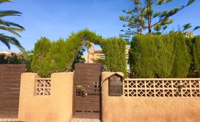 Resale - Villa -
Torrevieja - Torreblanca