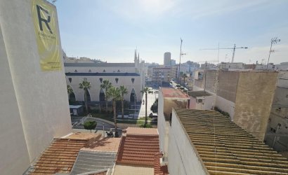 Herverkoop - Apartment -
Torrevieja - Estacion De Autobuses