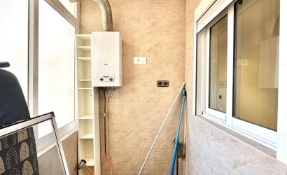 Revente - Apartment -
Torrevieja - Centro