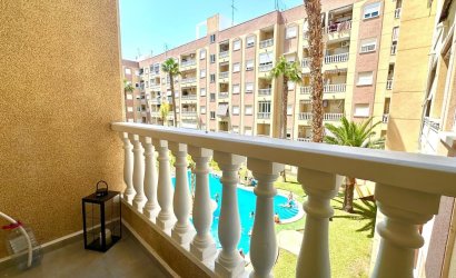 Herverkoop - Apartment -
Torrevieja - Centro