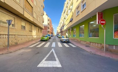 Revente - Apartment -
Torrevieja - Centro