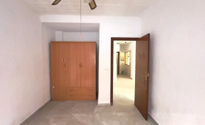 Revente - Apartment -
Torrevieja - Centro