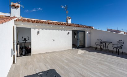 Herverkoop - Town House -
Torrevieja - Urbanización San Luis