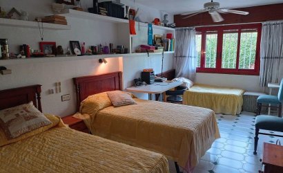 Herverkoop - Villa -
Orihuela Costa - Campoamor