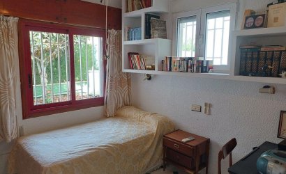 Herverkoop - Villa -
Orihuela Costa - Campoamor