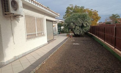 Herverkoop - Villa -
Orihuela Costa - Campoamor