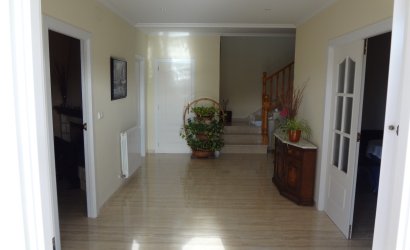 Herverkoop - Country House -
El Altet