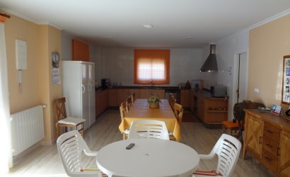 Herverkoop - Country House -
El Altet