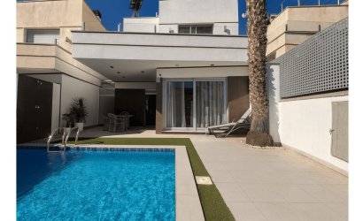 Herverkoop - Villa -
Orihuela Costa - Lomas De Cabo Roig