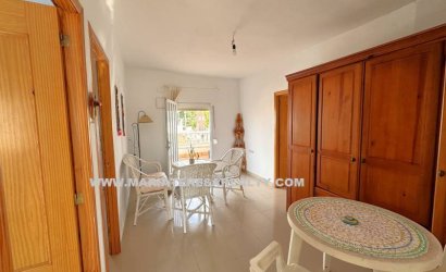 Resale - Townhouse -
Los Narejos - Urb. Oasis