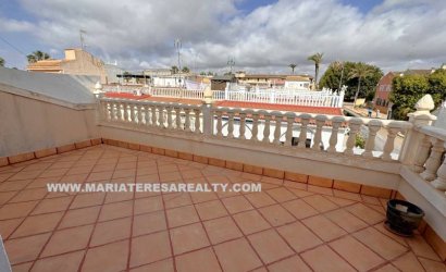 Resale - Townhouse -
Los Narejos - Urb. Oasis