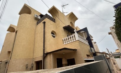 Resale - Town House -
Torrevieja - Costa Blanca