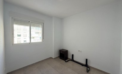 Herverkoop - Apartment -
Torrevieja - Playa de los Locos