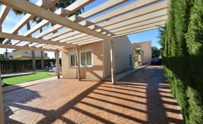 Resale - Villa -
Torrevieja - Los Balcones