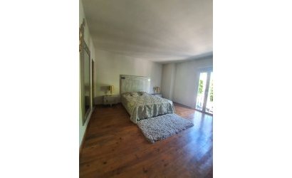 Resale - Apartment -
Marbella - Puerto Banús