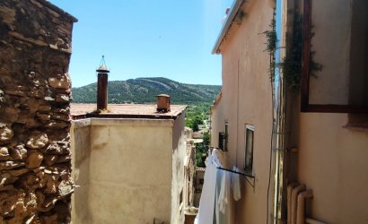 Herverkoop - Herenhuis -
Bocairent