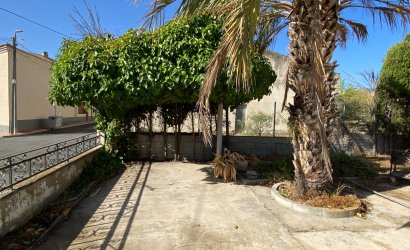 Resale - Townhouse -
Salinas