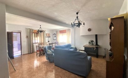 Revente - Country House -
Sax