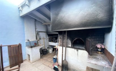 Revente - Country House -
Sax