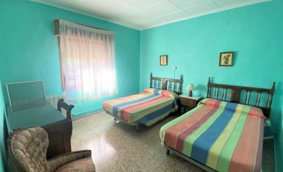 Revente - Country House -
Sax