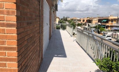 Resale - Villa -
Los Alcazares - Punta Calera