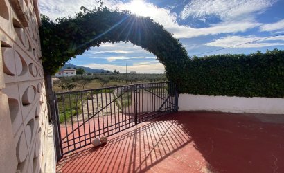 Revente - Country House -
Sax