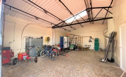 Revente - Country House -
Sax