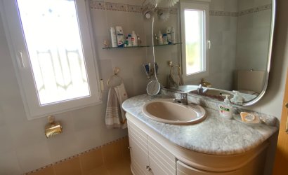 Revente - Country House -
Sax