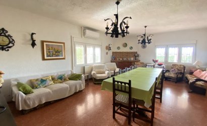 Revente - Country House -
Sax