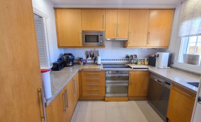 Herverkoop - Town House -
La Duquesa - Costa del Sol