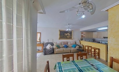 Resale - Apartment -
Torrevieja - Estacion De Autobuses