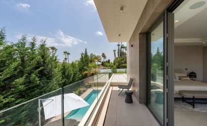 Herverkoop - Villa -
Nueva Andalucía - Costa del Sol