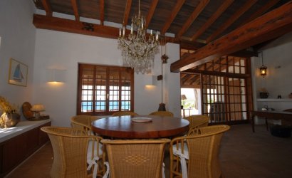 Reventa - Villa -
Moraira - Benimeit