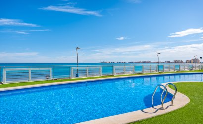 Resale - Apartment -
La Manga del Mar Menor