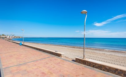 Resale - Apartment -
La Manga del Mar Menor