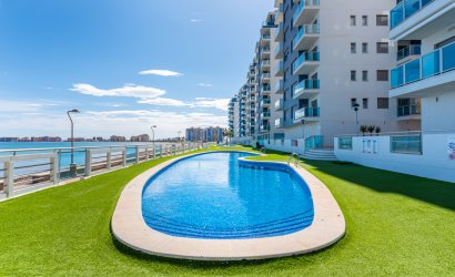 Resale - Apartment -
La Manga del Mar Menor