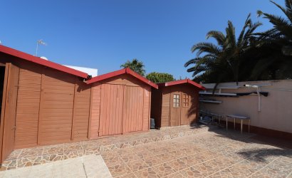 Revente - Villa -
Torrevieja - Chaparral